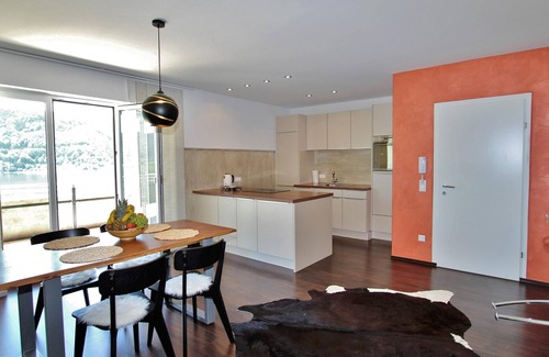 Bodensdorf Apartment | Modern flat with a view over Lake Ossiach