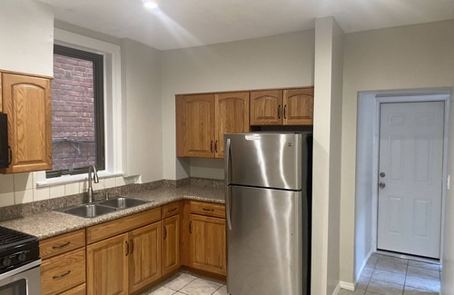 Williamsbridge House | Modern Furnished Room Near Train/Bus