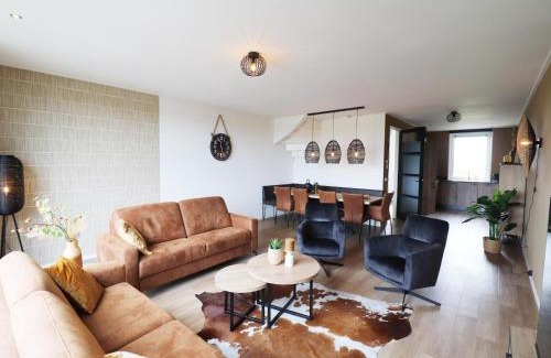 Leons House | Modern Getaway in Friesland