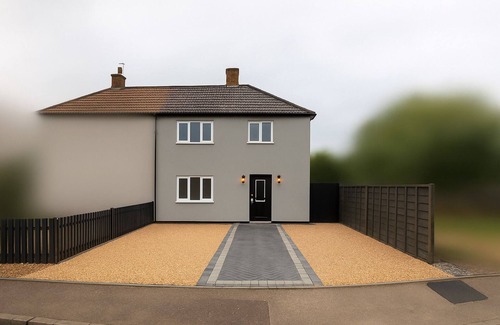 Barwell House | Modern Gilliver house Rural retreat sleeps 7