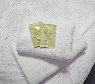 Braila Apartment | Modern & Glam Studio Costi