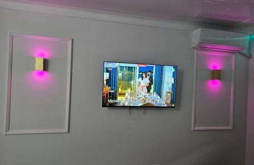 Braila Apartment | Modern & Glam Studio Costi