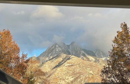 Holladay Cottage | Modern guest house with views of Wasatch front.