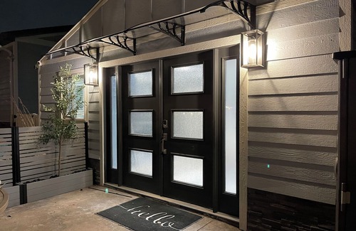 Holladay Cottage | Modern guest house with views of Wasatch front.