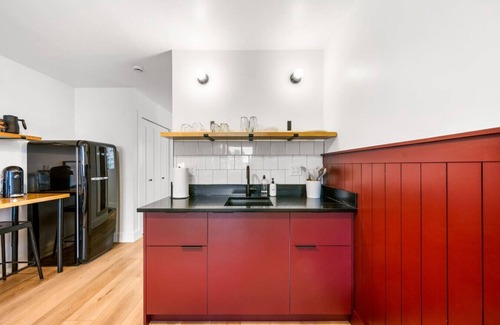 Juneau Apartment | Modern Harbor Stay | Steps to Tours & Eats