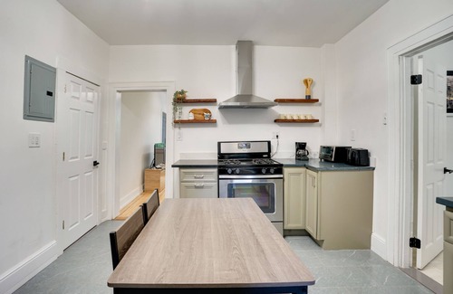 Hastings Apartment | Modern Hastings-On-Hudson Home Near River!