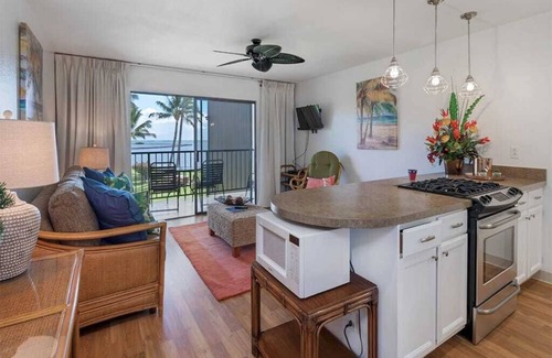 Kaunakakai Condo | Modern Hawaii Style w/Kitchen, WiFi, Lanai–#205