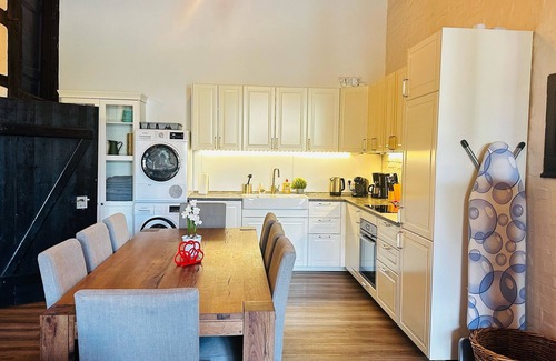 Region Hannover District House | Modern Historic 4 Bedroom House