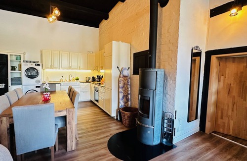 Region Hannover District House | Modern Historic 4 Bedroom House