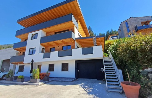 Holdernach Apartment | Modern holiday flat with stunning views