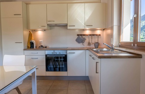 Nalles Apartment | Modern Holiday Apartment "Nals" with 2 Balconies and Mountain View