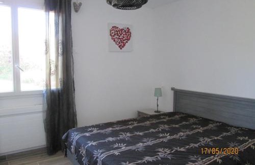 Crux-la-Ville House | Modern holiday home in Crux-La-Ville with terrace