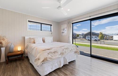 Blenheim House | Modern home away from home