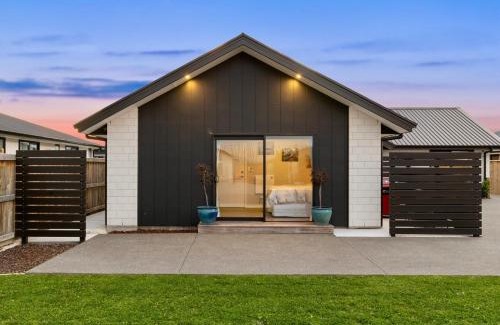 Blenheim House | Modern home away from home