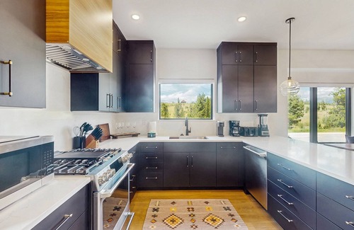 Tabernash House | Modern home w/full kitchen, hot tub, balcony, great views & location