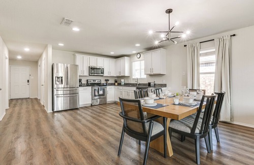 Little Elm House | Modern Home w/Private Yard & Patio in Little Elm!