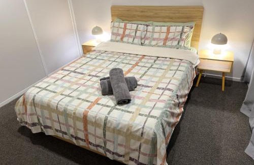 Halswell House | Modern Home with 2 Ensuites Only 17 Minutes to City and CHC Airport