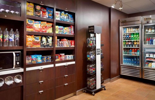 Hapeville Hotel | Modern Hotel with Easy Access to City, Zoo Atlanta & Georgia Aquarium