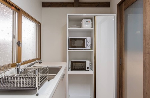 Higashiyama Apartment | Modern House Close To Kamo River No.1 with Floor Heat