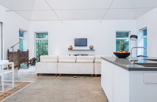 Roscoe House | Modern House Deep in the Woods of Roscoe