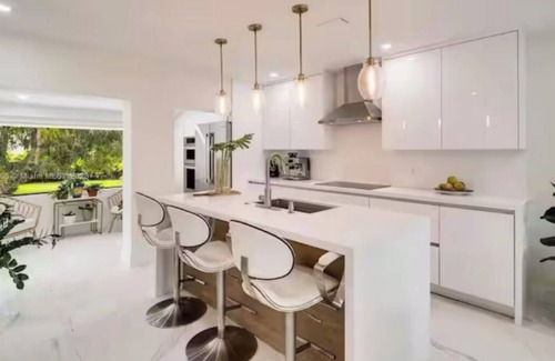 Flagami House | Modern House in Coral Gables