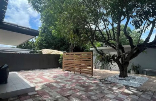 Flagami House | Modern House in Coral Gables