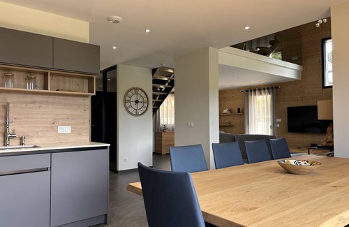 Villard-de-Lans House | Modern house in Villard-de-Lans with 8 sleeps, parking and WiFi