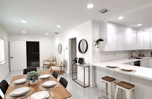 Flagami House | Modern House in the heart of Coral Gables