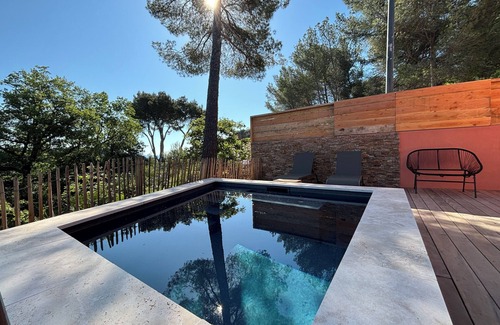 Roussillon House | Modern house with swimming pool and Mont Ventoux view