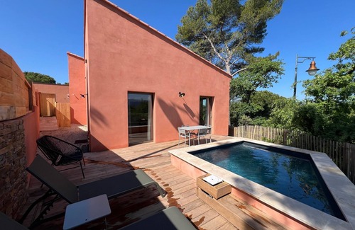 Roussillon House | Modern house with swimming pool and Mont Ventoux view