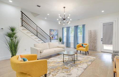 Northside House | Modern Houston Home with Yard, 3 Mi to Toyota Center