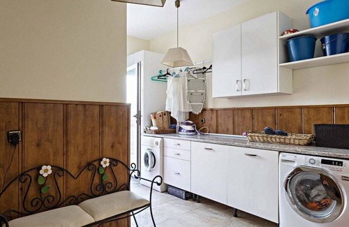 Roquetas de Mar Cabin | Modern in the Heart of Roquetas de Mar
