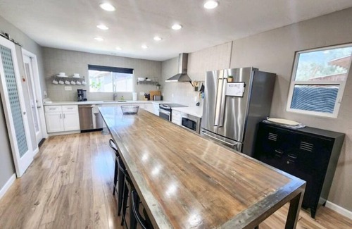 Encanto House | Modern Industrial House + Guesthouse in Midtown