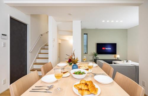 Katsushika Apartment | Modern Japan 東京浅草 east