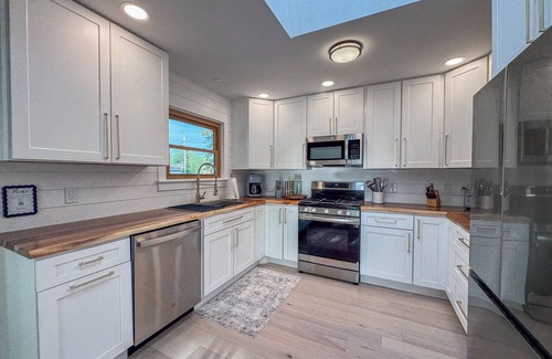 Town of Owasco House | Modern Lake Front home with 75' of Flat Lake Frontage