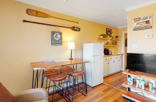 North Shore Condo | Modern lake-view condo with pool, children's pool, boat trailer storage & launch