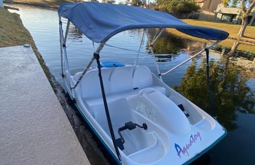 Ocotillo House | Modern Lakefront Paradise