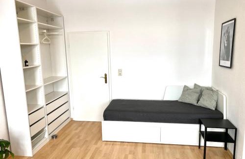 Loebtau Apartment | Modern, large 1-R apartment in a central location
