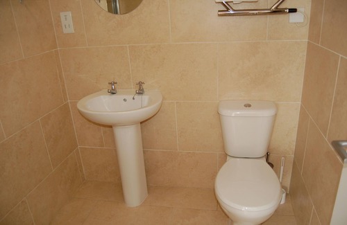 Trearddur Bay Apartment | Modern Large Apartment, Spectacular Sea Views.