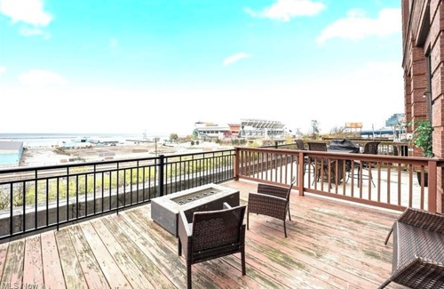 Downtown Cleveland Condo | Modern Loft w/Private Terrace + Views of Lake Erie & Browns Stadium