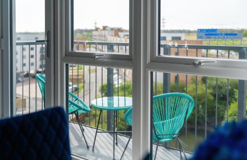 Luton Apartment | Modern Luton Apartments with Parking, Next to Park