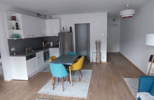 Alt-Kurenz Apartment | Modern, luxurious new-build apartment in a central location