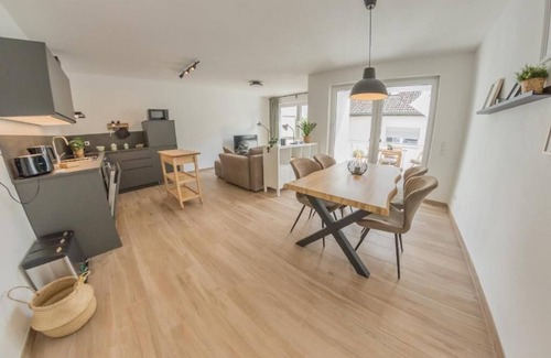 Bad Salzuflen Apartment | Modern luxury apartment with parking space and balcony | HOMELY HUB APARTMENTS