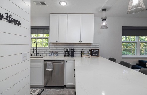 Branson Condo | Modern Luxury - Hideaway Haven Dog Friendly!