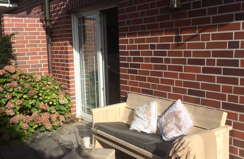 Borkum House | Modern, luxury holiday home with a large garden and terrace near the beach.
