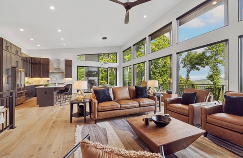Morganton Cabin | Modern Luxury, Hot Tub, Mtn Views, pool table