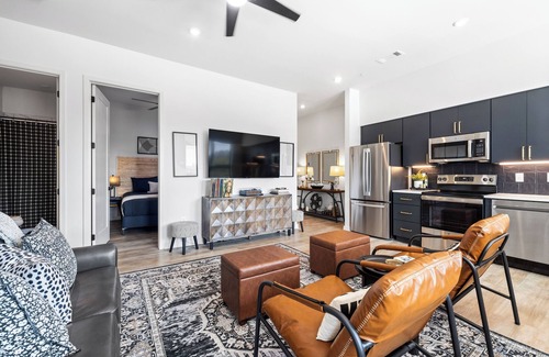 Nashville Condo | Modern Luxury, Music Row/West End, Free Parking, Pets, 16th Ave