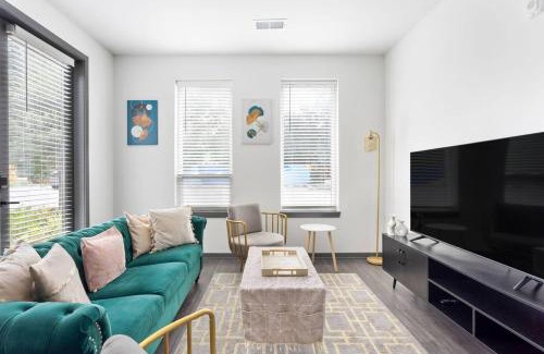 Indianapolis Apartment | Modern Luxury Near Broad Ripple