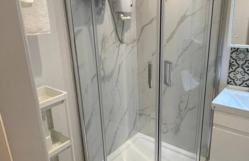 Cheetham Hill Apartment | Modern Manchester. Signature Studio B
