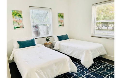 North Miami Cottage | Modern Miami Cottage - 12 mins from the Beach